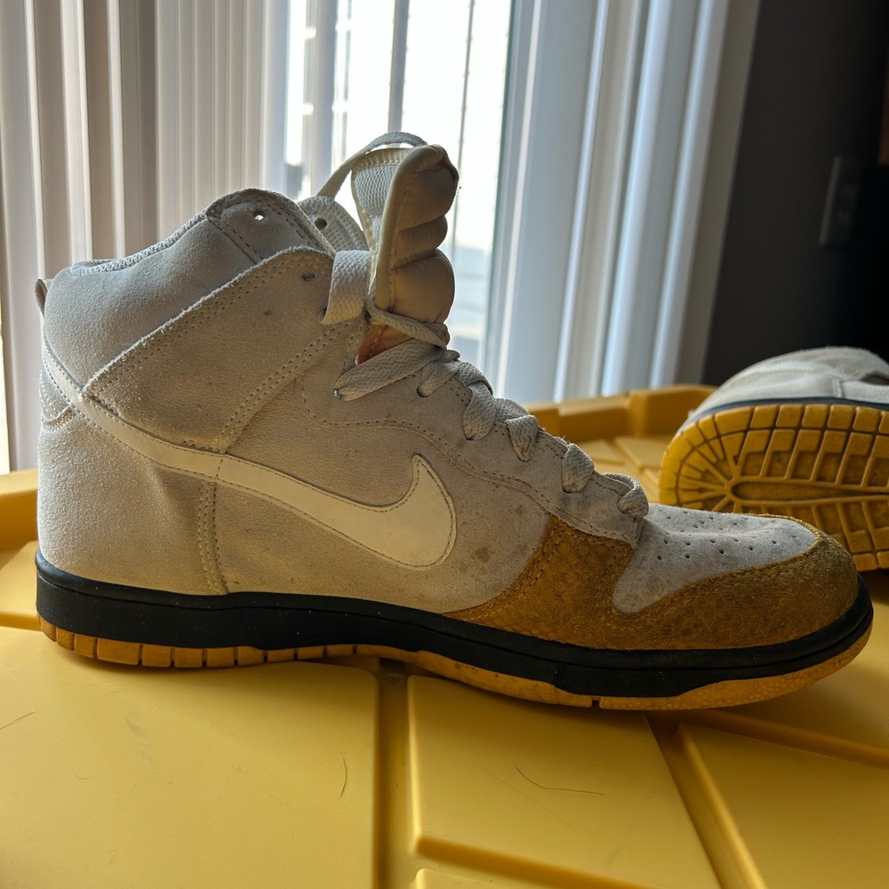 Nike Dunks 🏀 - Picture 4 of 7